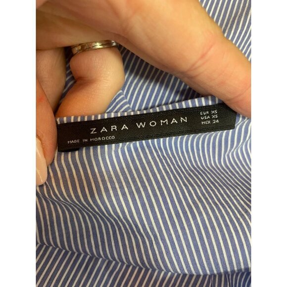 Zara Woman Pinstriped Top Crochet Lace Guipure Sleeve Blue Blouse Pullover XS - Picture 8 of 9